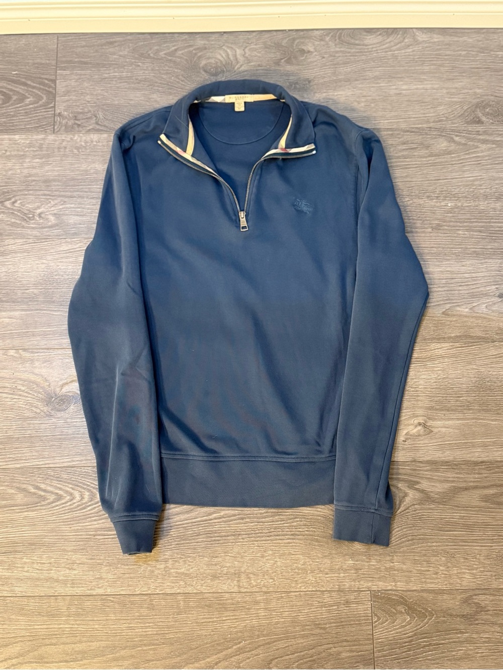 Authentic Burberry Brit Navy Quarter Zip Sweatshirt Men’s Medium Nova Check Trim
